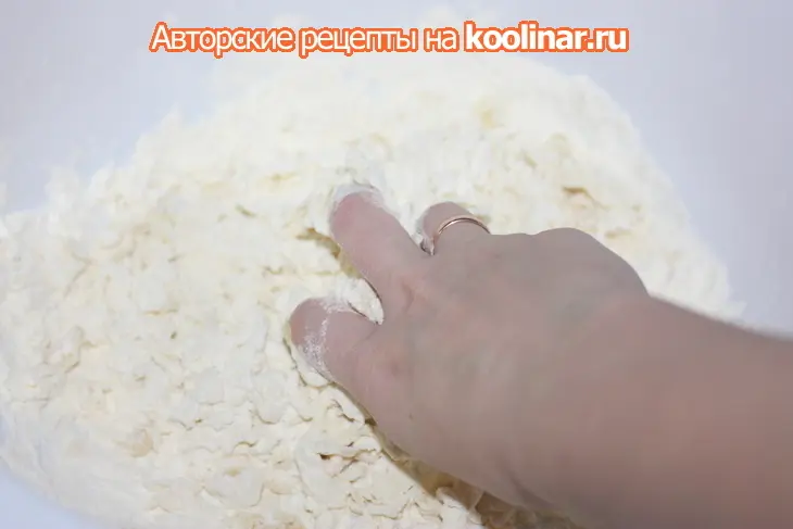 Лепешки с творогом, адыгейским сыром и картофелем: шаг 3