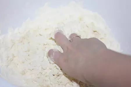 Лепешки с творогом, адыгейским сыром и картофелем: шаг 3