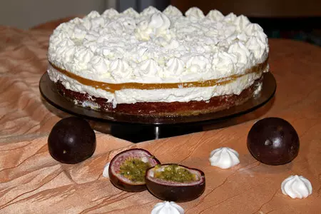 Творожный торт с желе из маракуйи "снежок": шаг 6