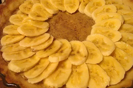 Тарт с карамелизованными яблоками и ореховым кремом: шаг 4