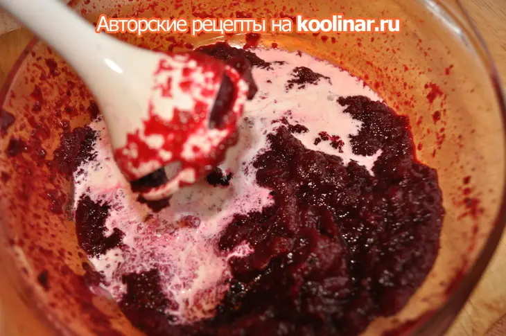 Сельдь под муссом из свеклы: шаг 3