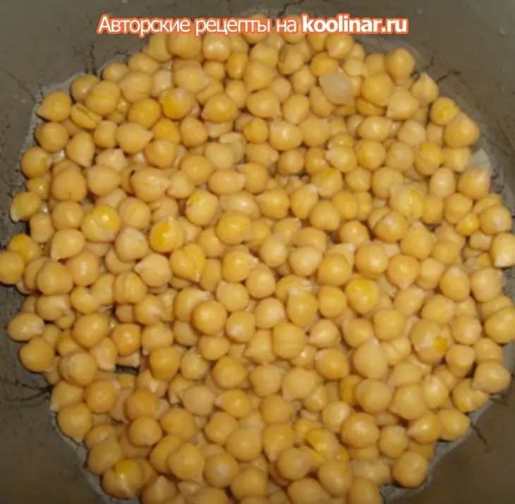 Лепешечки из нута и цуккини: шаг 1