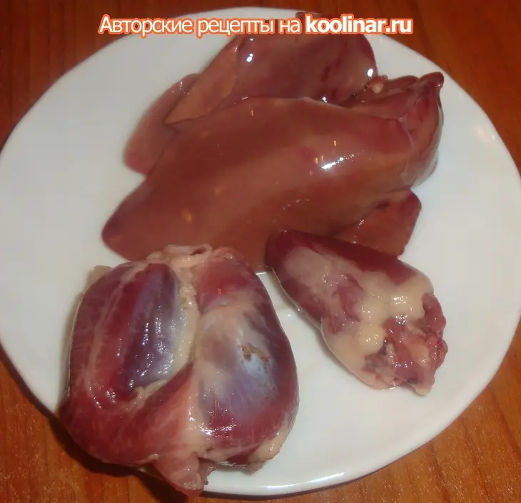 Домашняя лапша из деревенского цыпленка,да с потрошками!!! (продолжаем серию деревенских рецептов): шаг 3
