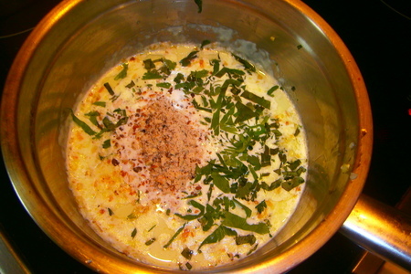 Королевские креветки в сливочно-чесночном соусе  с салатом "croccante": шаг 5