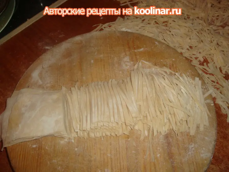 Домашняя лапша из деревенского цыпленка,да с потрошками!!! (продолжаем серию деревенских рецептов): шаг 10