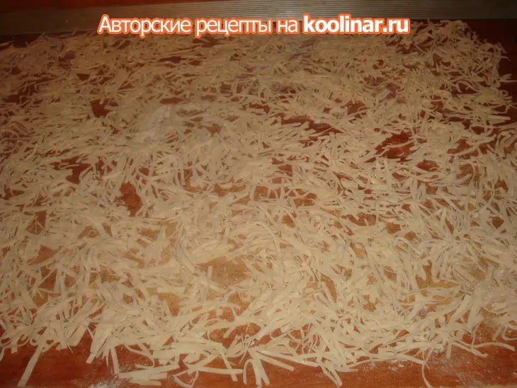 Домашняя лапша из деревенского цыпленка,да с потрошками!!! (продолжаем серию деревенских рецептов): шаг 11