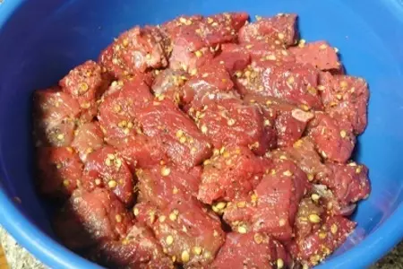 Мясо в соусе с кориандром,или негры ночью уголь воруют: шаг 3