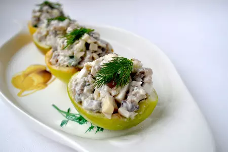 Салат из сельди в яблоках+селёдочный паштет: шаг 1