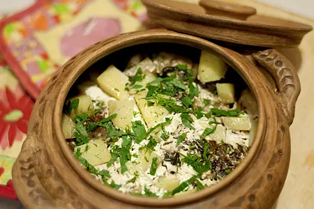 Рыба с картошкой и грибами по-белорусски: шаг 9