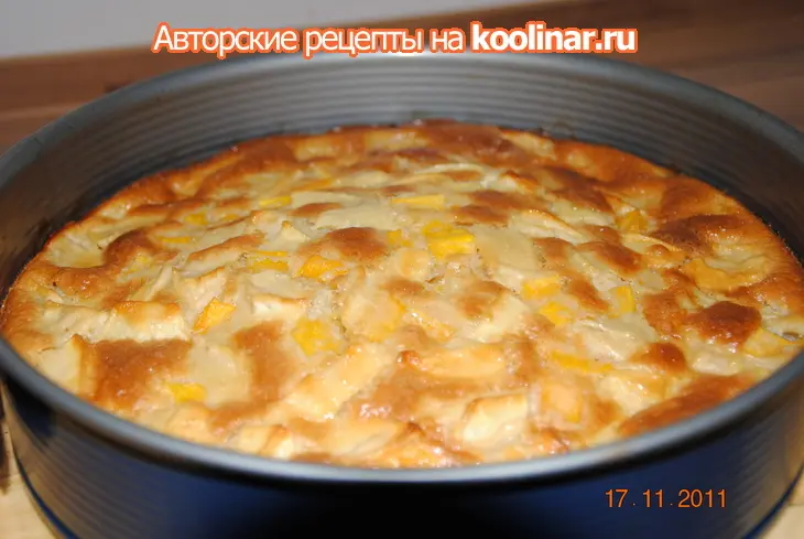 Шарлотка с тыквой и яблоками: шаг 2