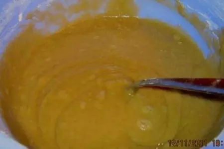Торт "медовый бочоночек с икрой": шаг 3