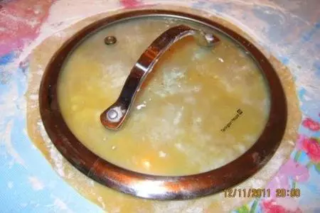 Торт "медовый бочоночек с икрой": шаг 5