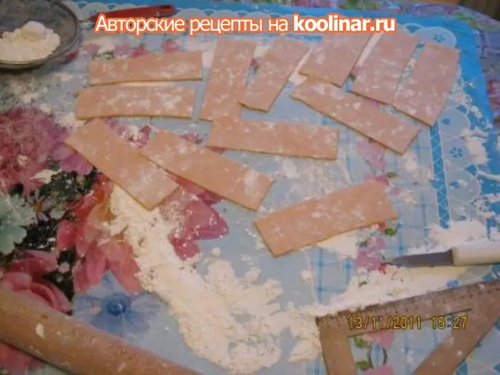 Торт "медовый бочоночек с икрой": шаг 16