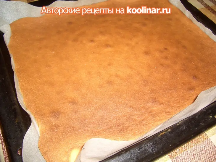 Бисквитный торт с черносливом и сливками (поздравительный): шаг 14