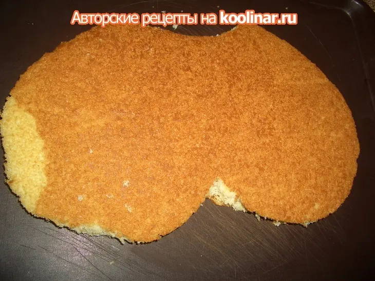Бисквитный торт с черносливом и сливками (поздравительный): шаг 16