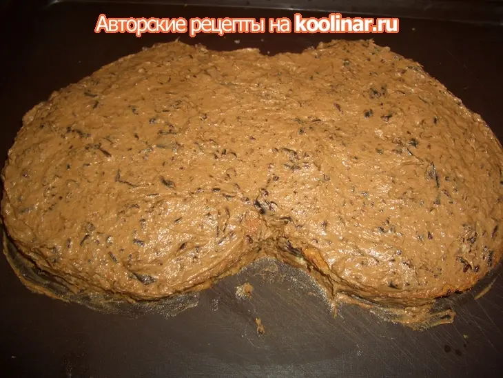 Бисквитный торт с черносливом и сливками (поздравительный): шаг 18
