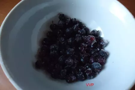 Кексы со смородиной: шаг 3