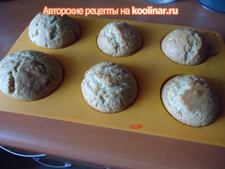 Кексы со смородиной: шаг 5