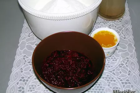 Свекольные пирожки с куриными потрошками: шаг 2