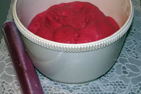 Свекольные пирожки с куриными потрошками: шаг 6