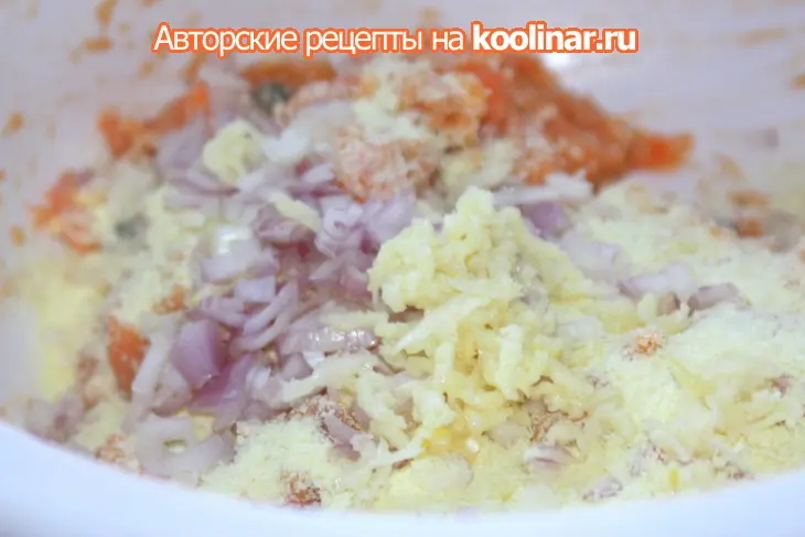 Котлеты из форели с соусом барбекю, каперсами и сыром..: шаг 4