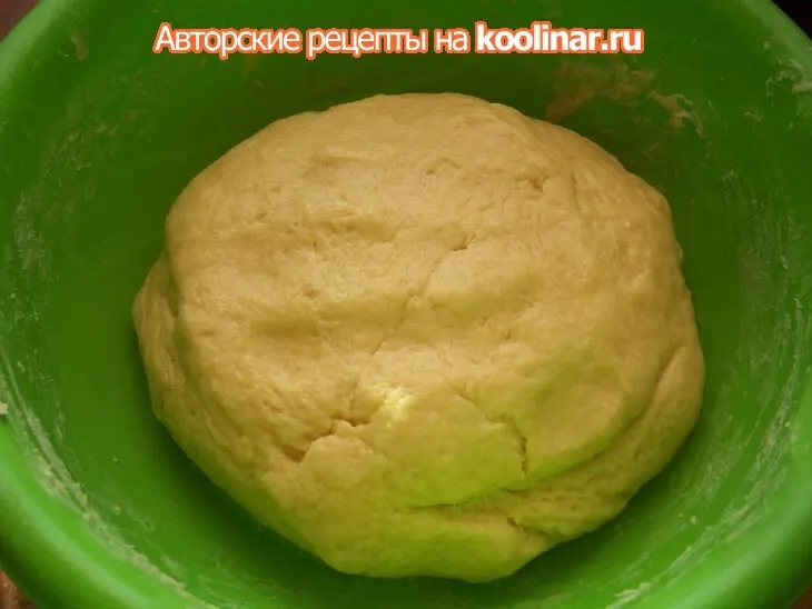 Сдобный дрожжевой пирог с сердцем и грибами: шаг 2
