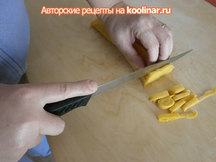 Домашняя лапша с шампиньонами и сыром " филадельфия": шаг 5
