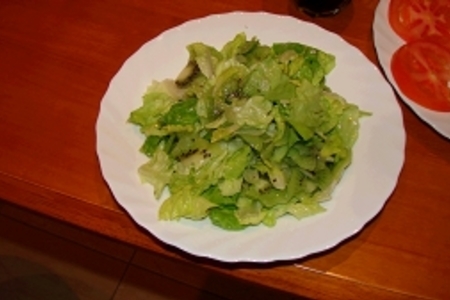 Зелёный салат с коньячным соусом: шаг 1