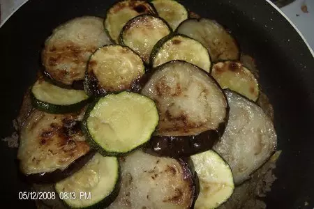 Картофельно-овощиной торт с мясом: шаг 7