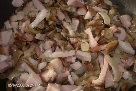 Паста с копченной рулькой и грибами: шаг 4