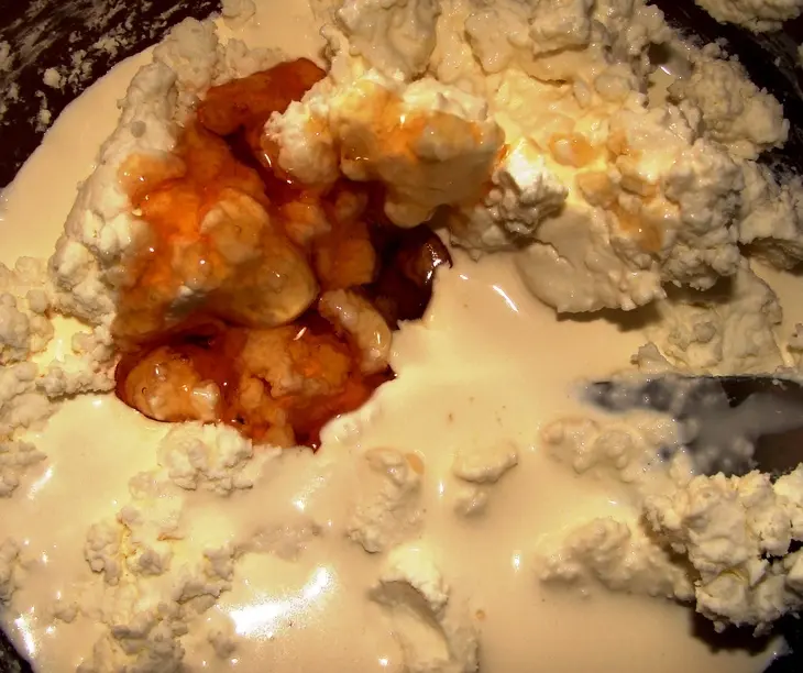 Яблоки фаршированые орехами и сыром: шаг 2
