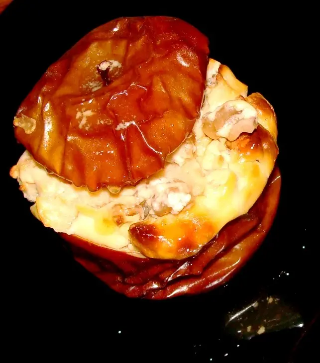 Яблоки фаршированые орехами и сыром: шаг 6