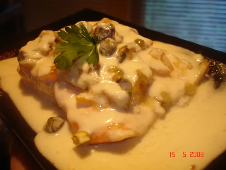 Лосось запеченный с персиком и орешками: шаг 3