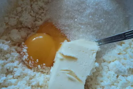 Творожно-маковый пирог с яблоками.: шаг 3