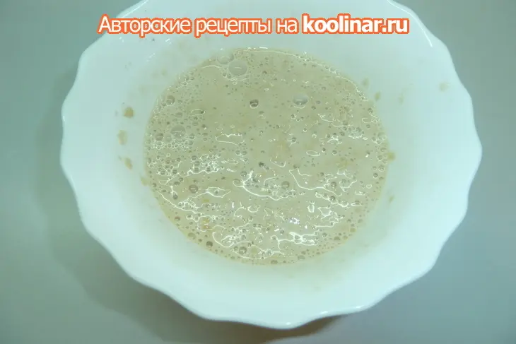 Сфинцуни  на чесночном тесте с курицей, моцареллой и сыром пекорино: шаг 2