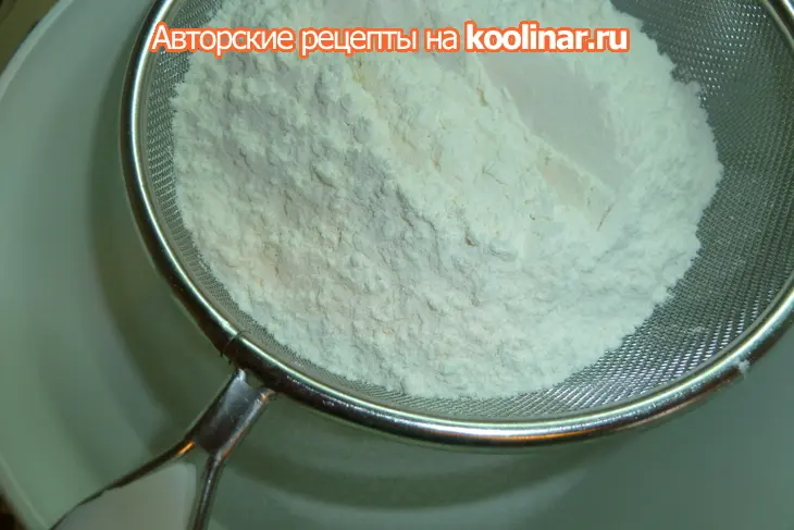 Сфинцуни  на чесночном тесте с курицей, моцареллой и сыром пекорино: шаг 3