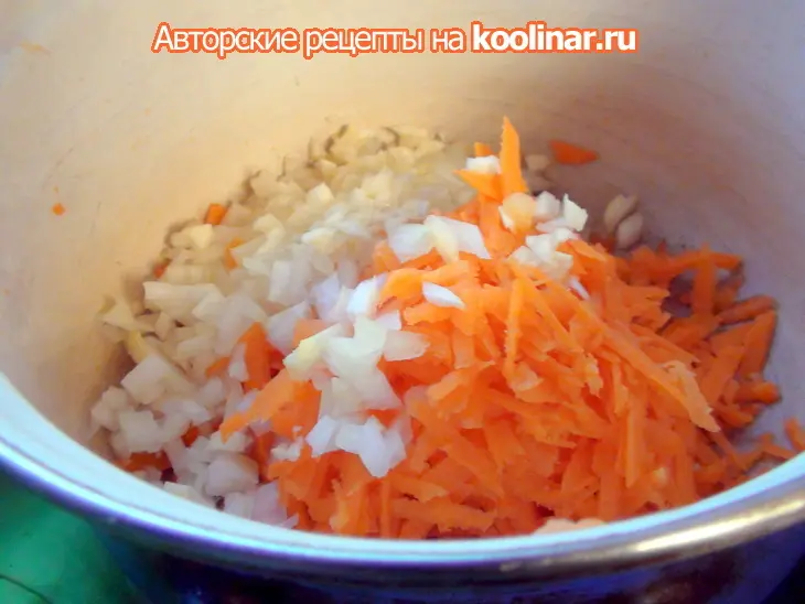 Томатный суп с треской и тигровыми креветками.: шаг 1