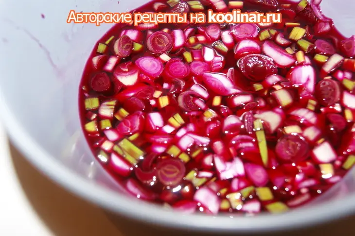 Салат из свеклы с хреном, йогуртом: шаг 1