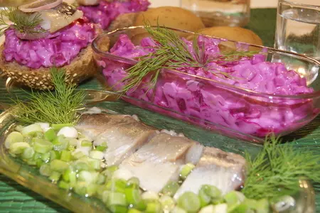 Салат из свеклы с хреном, йогуртом: шаг 4