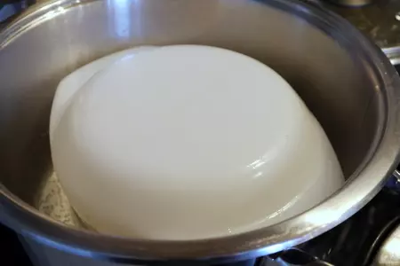 Куриный бульон с кубиками парового омлета: шаг 3