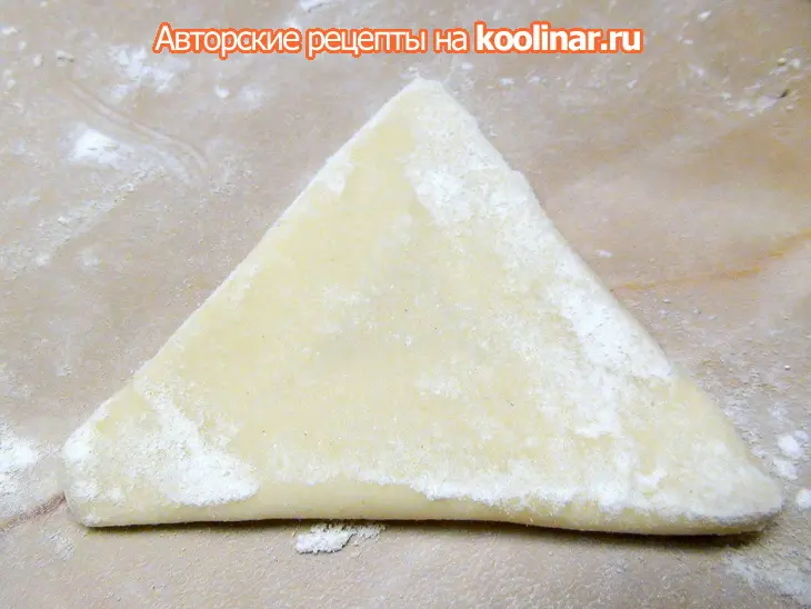 Паровые пельмени с куриной начинкой в виде всё тех же цветов лотоса.: шаг 9