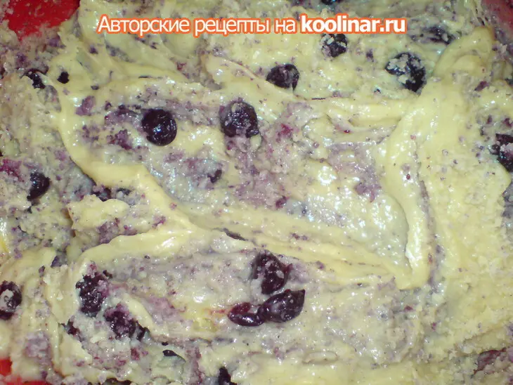 Чернично-миндальный кекс: шаг 7