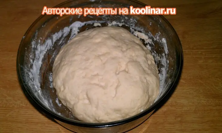 Оригинальные булочки«гусенички»: шаг 1