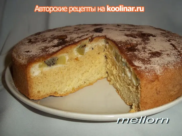 Бисквитный пирог с киви: шаг 2
