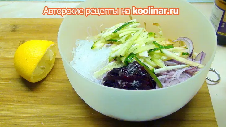 Фунчоза с печёной свёклой и яичными блинчиками.: шаг 4