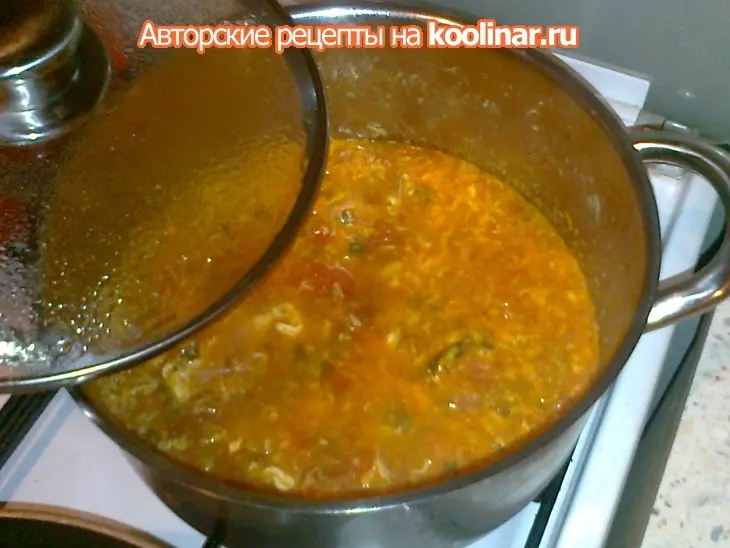 Томатный суп с яйцом: шаг 1