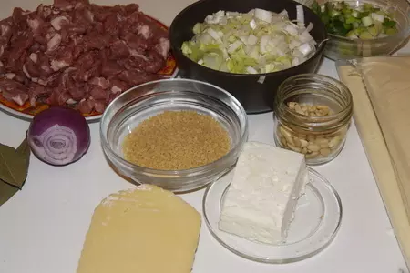 Мясной пирог-креатопита (κρεατοπιτα)№ 2: шаг 1