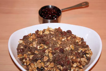 Рогалики с орехово-шоколадной начинкой: шаг 4