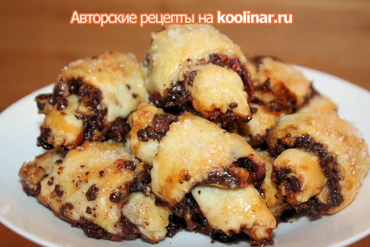 Рогалики с орехово-шоколадной начинкой: шаг 9