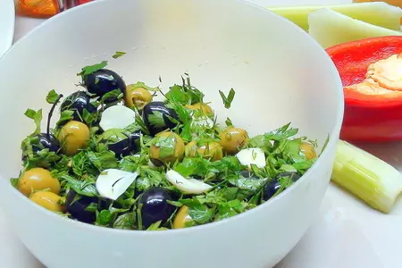 Маринованные морепродукты и овощи и плюс салат к новому году: шаг 5